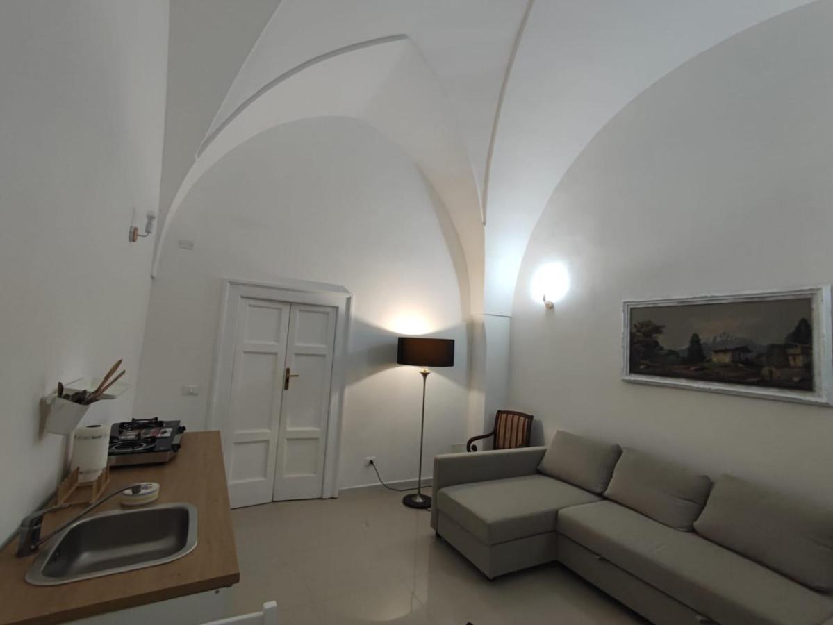 La Piazza San Giorgio Ionico Exterior foto